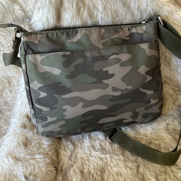 Baggallini Nylon Grey-Olive Camo Crossbody - Picture 3 of 3